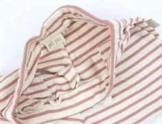 Petit Piao sea shell pink stribet shorts